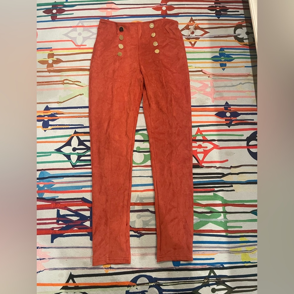 NWT Double Button Front Skinny Pants suede zipper in back 
color rust brown